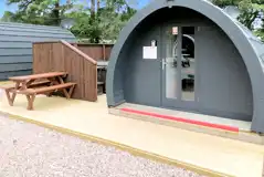 Ensuite pod with hot tub 