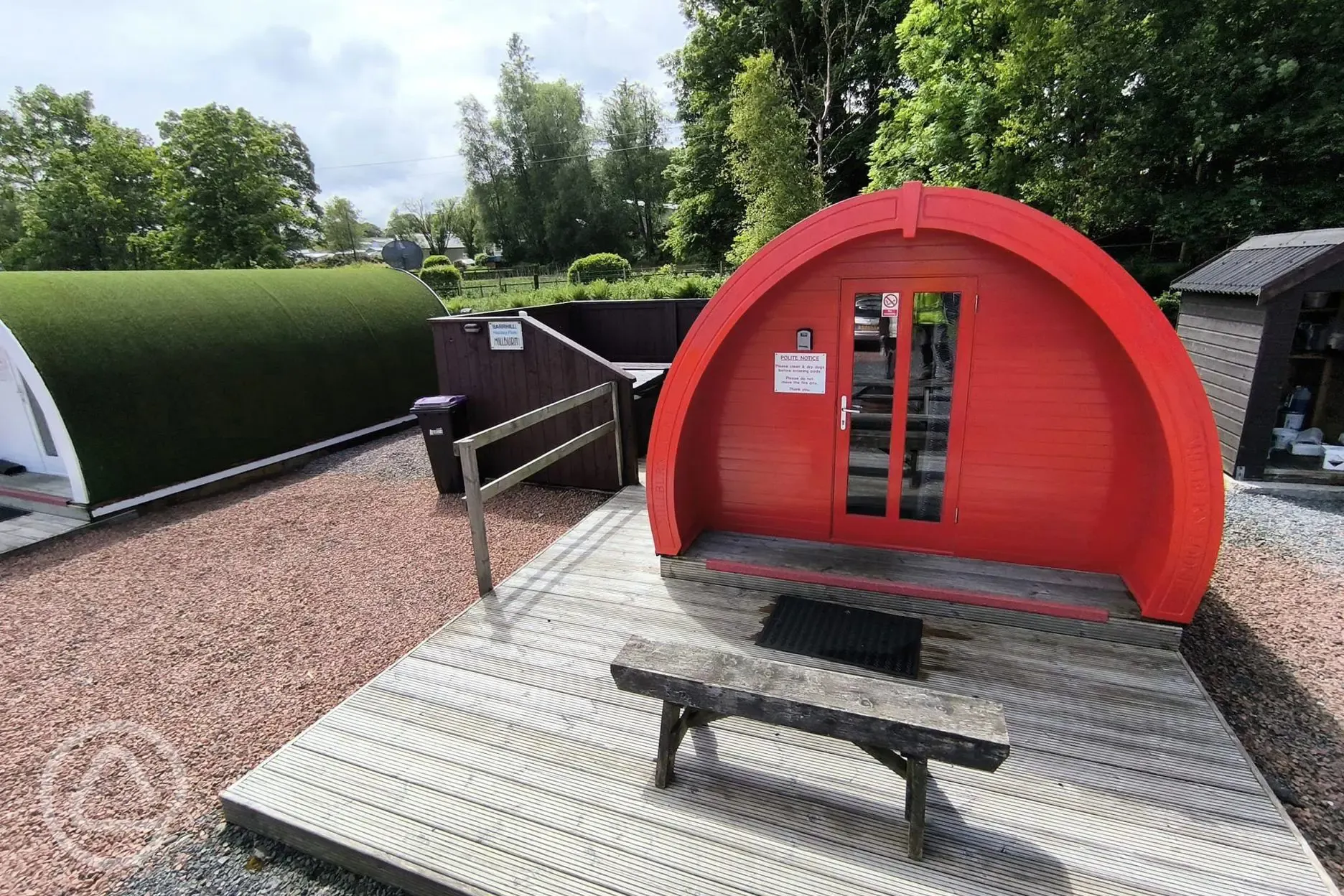 Ensuite pod with hot tub