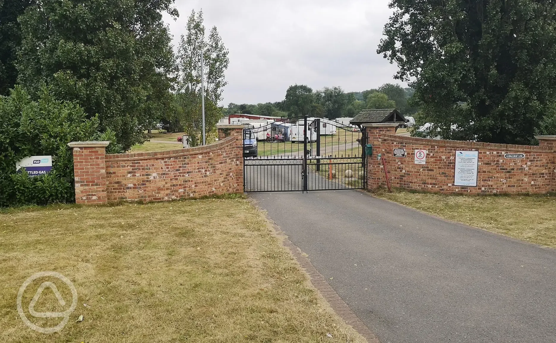 Boat Lane Caravan and Camping Site in Nottingham, Nottinghamshire