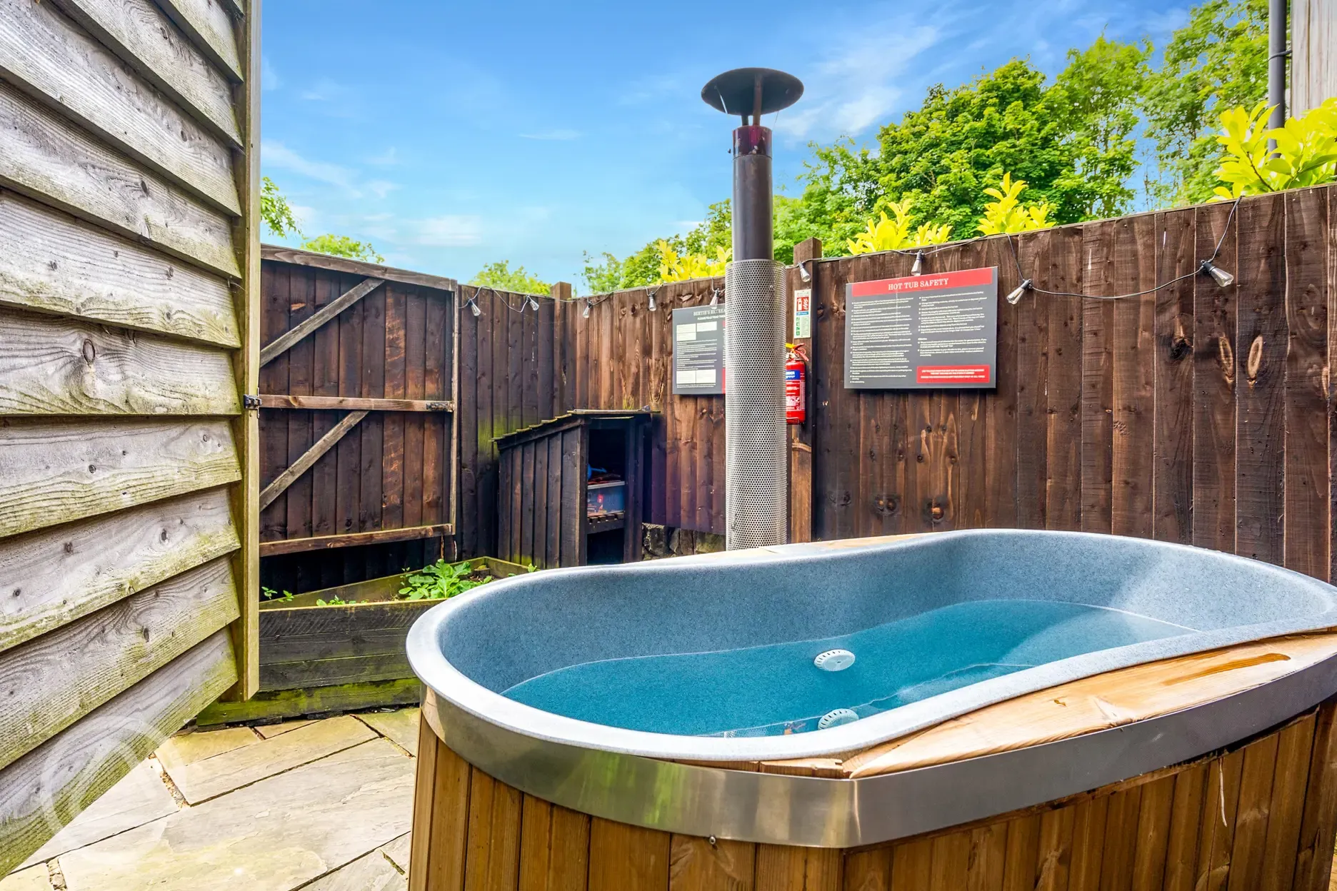 Bertie's Retreat hot tub