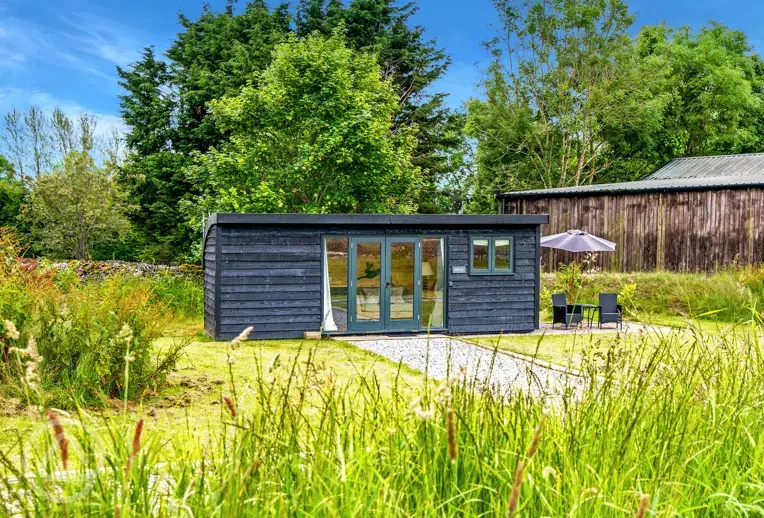 Meadow View ensuite glamping cabin