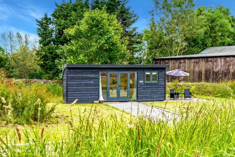 Meadow View ensuite glamping cabin