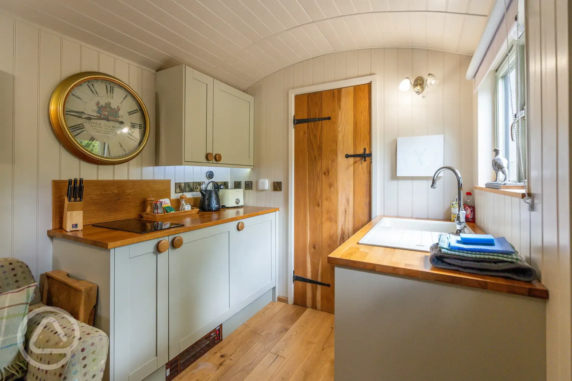 Bertie's Retreat kitchen area