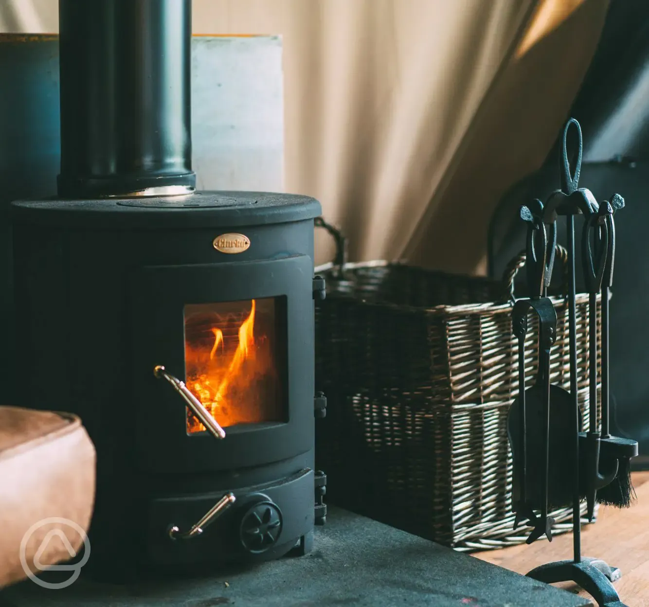 Geodome log burner