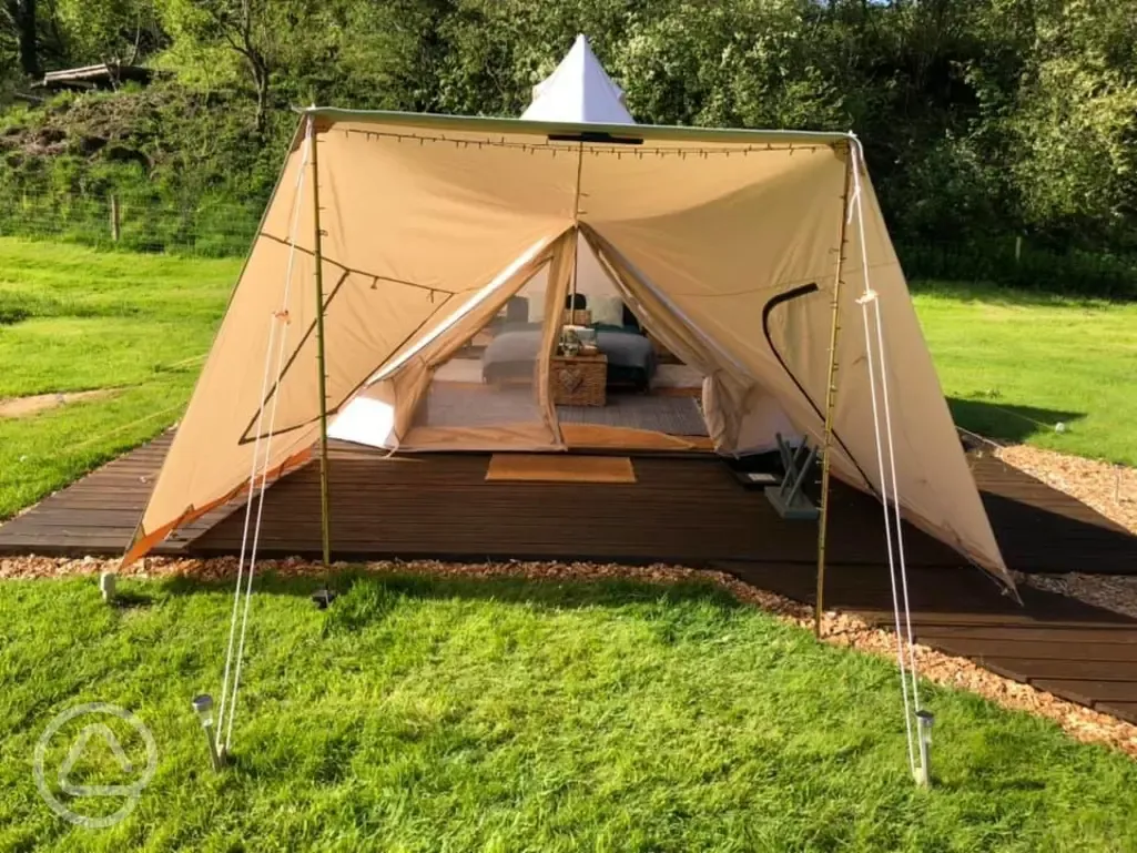 Bell Tent ext