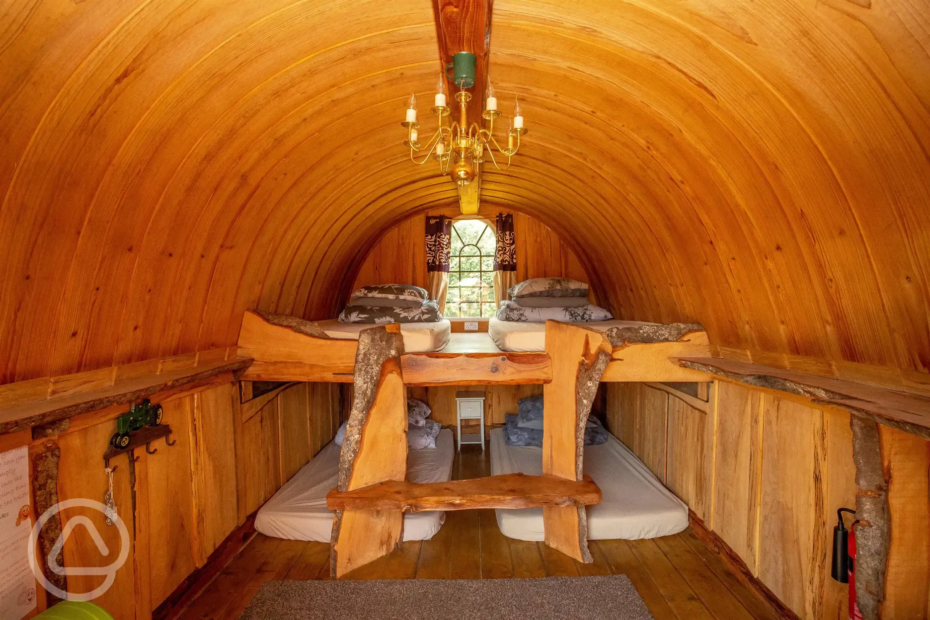 Jemima Puddle-Duck shepherd's hut pod interior