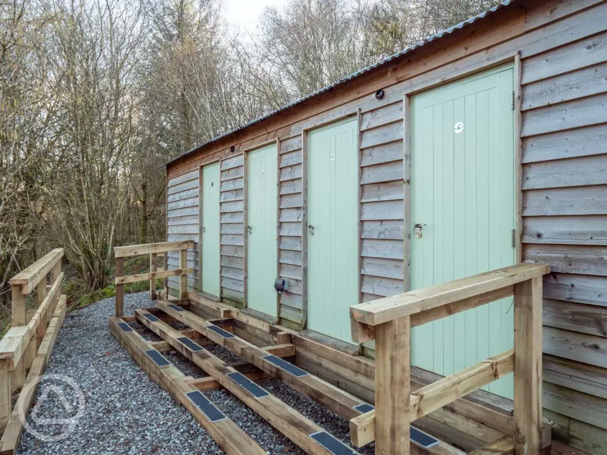 Safari tent facilities block