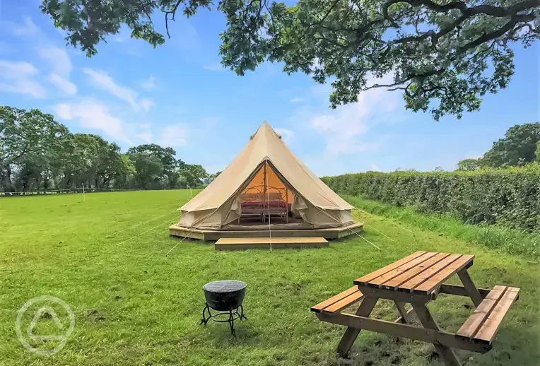 Bell tent 