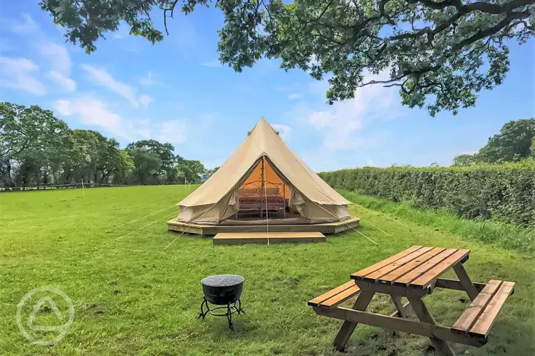 Bell tent 