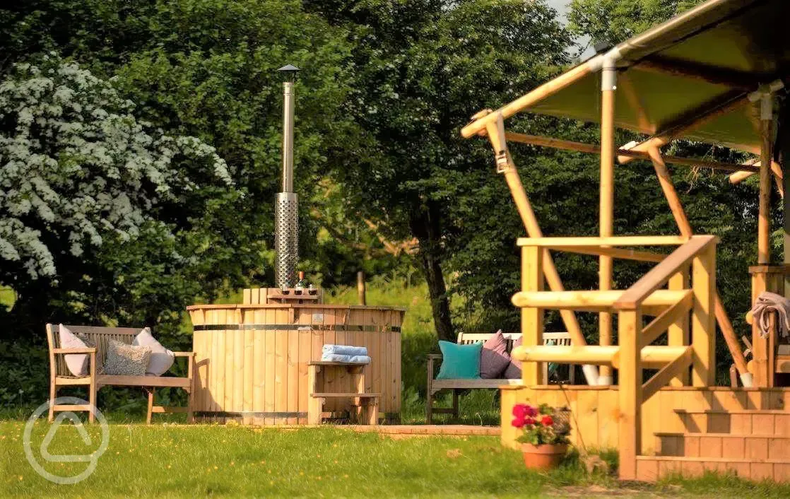 Safari tent - wood-fired hot tub