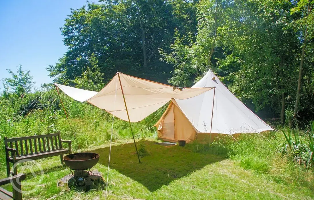 Bell tent 