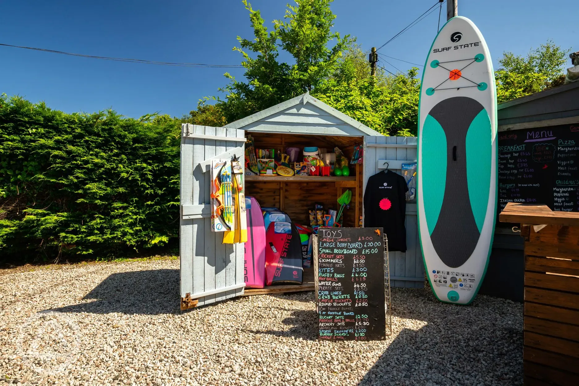 Shack with beach toys, plus a food hut available in peak times