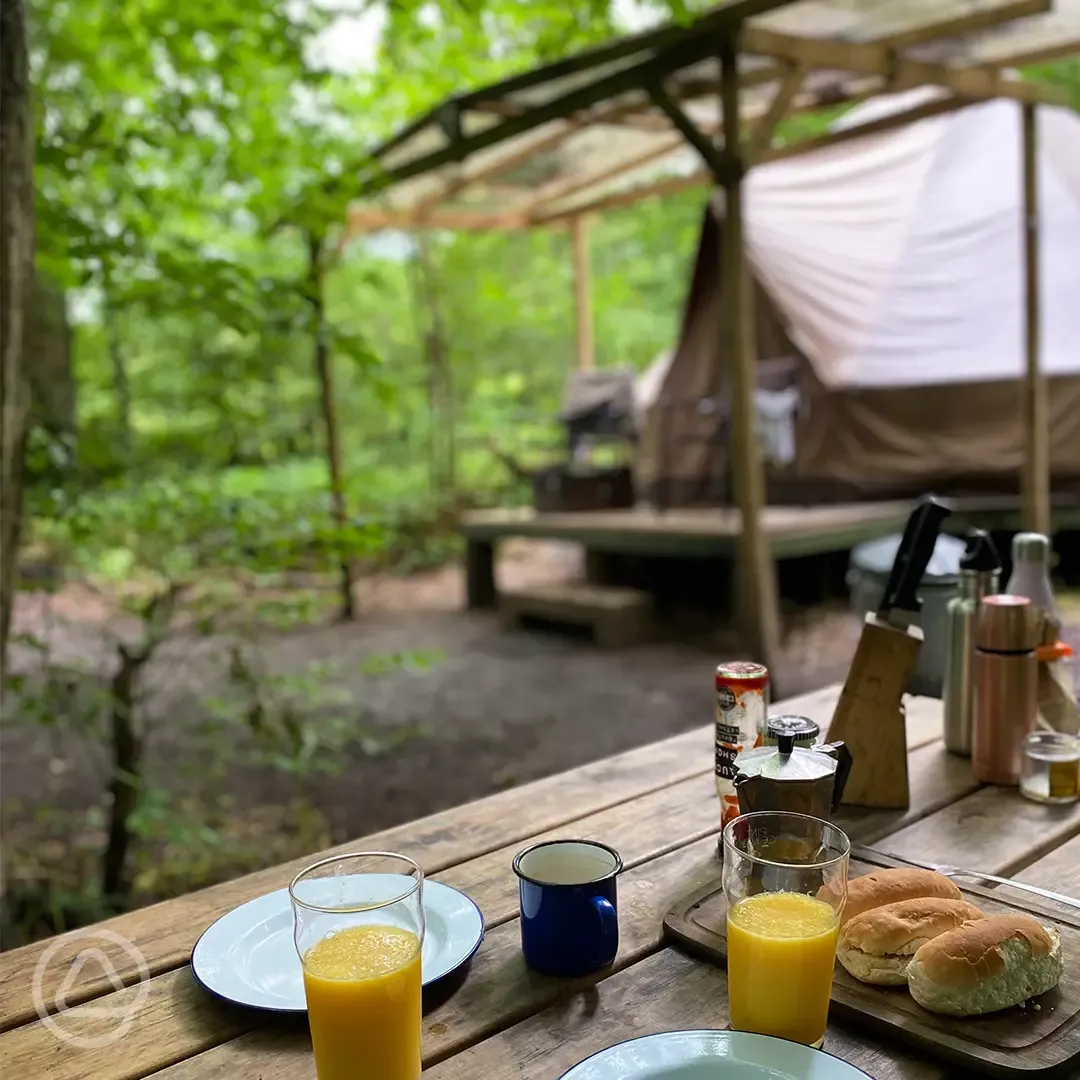 Breakfast at the tent