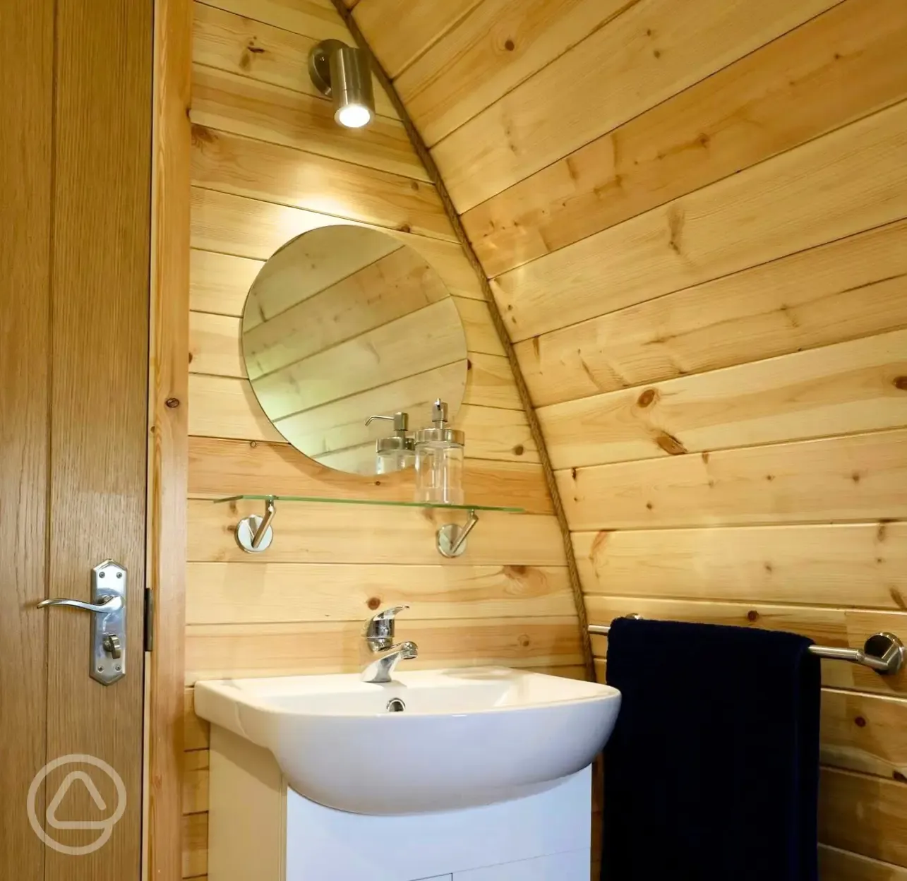 Glamping pod ensuite