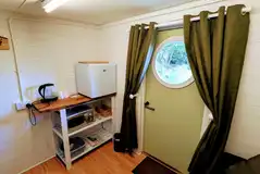 Eco Aspen cabin with with a microwave, kettle and fridge Eco Aspen cabin with with a microwave, kettle and fridge