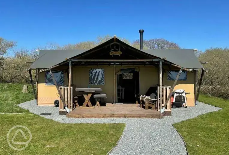 Safari tent