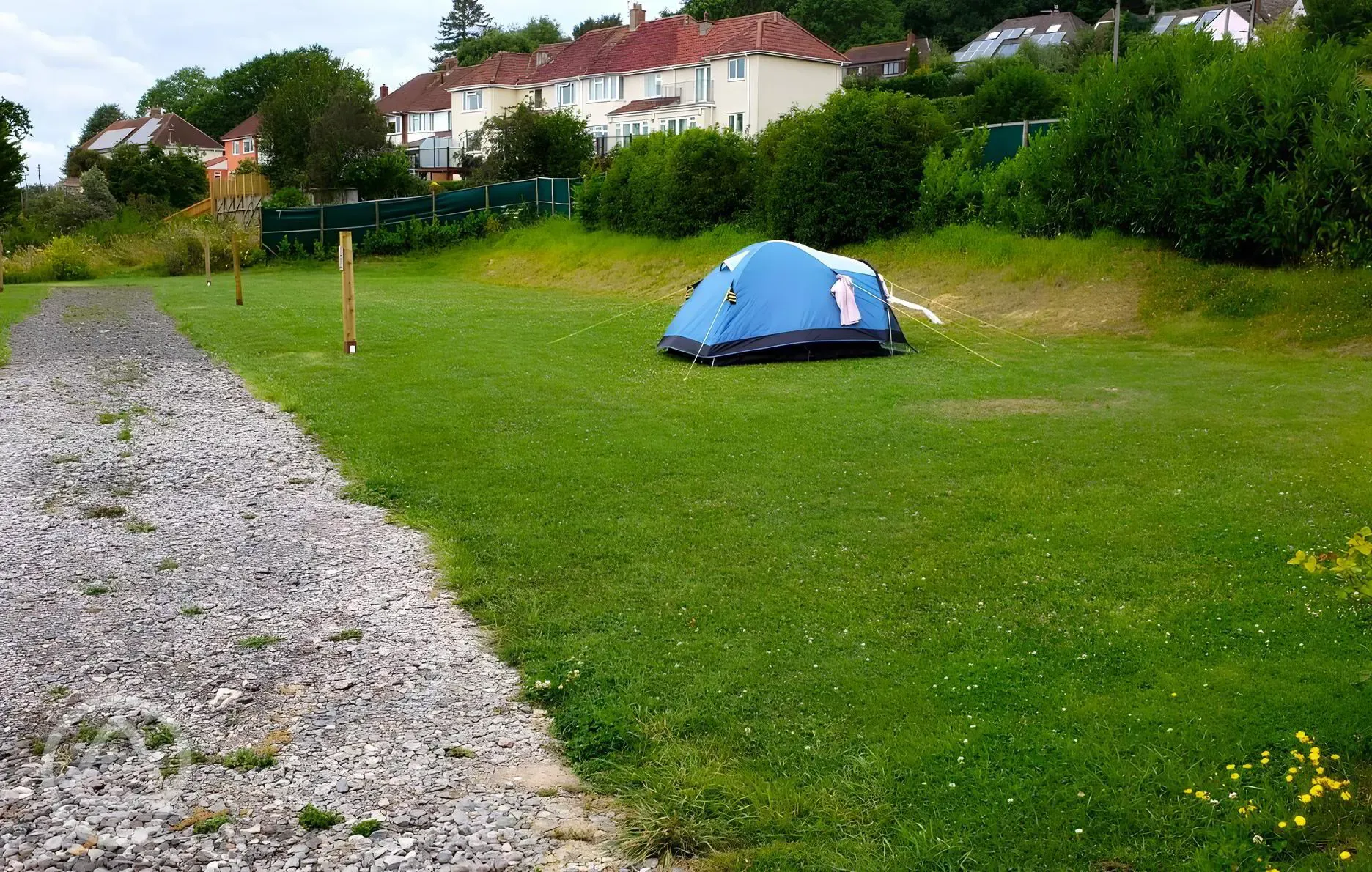 Non electric grass tent pitches