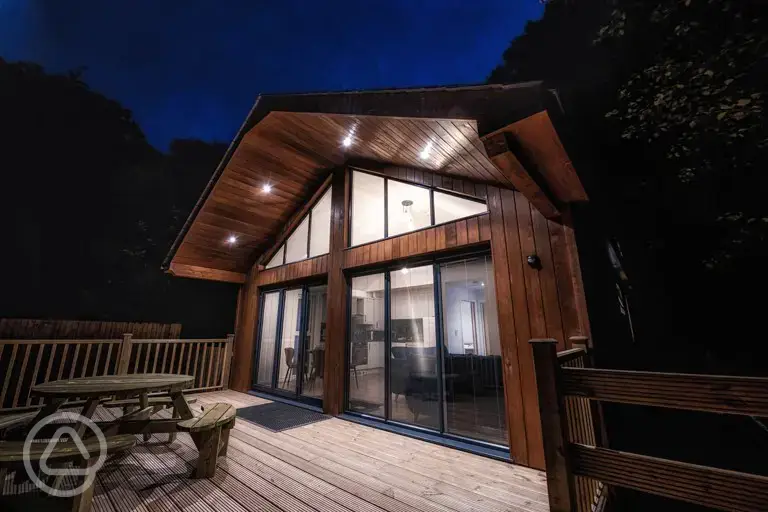 Glamping cabin at night (four persons)