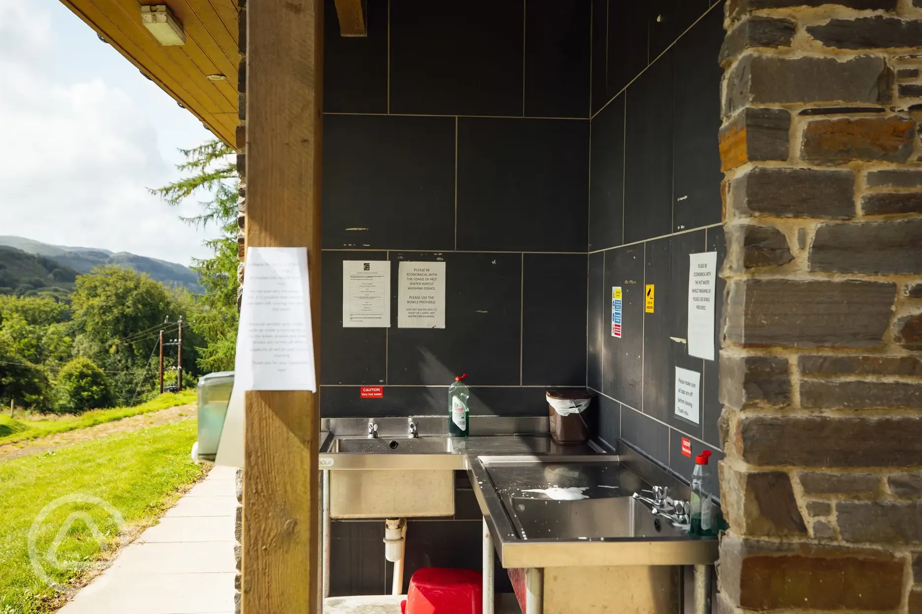 Washing up area