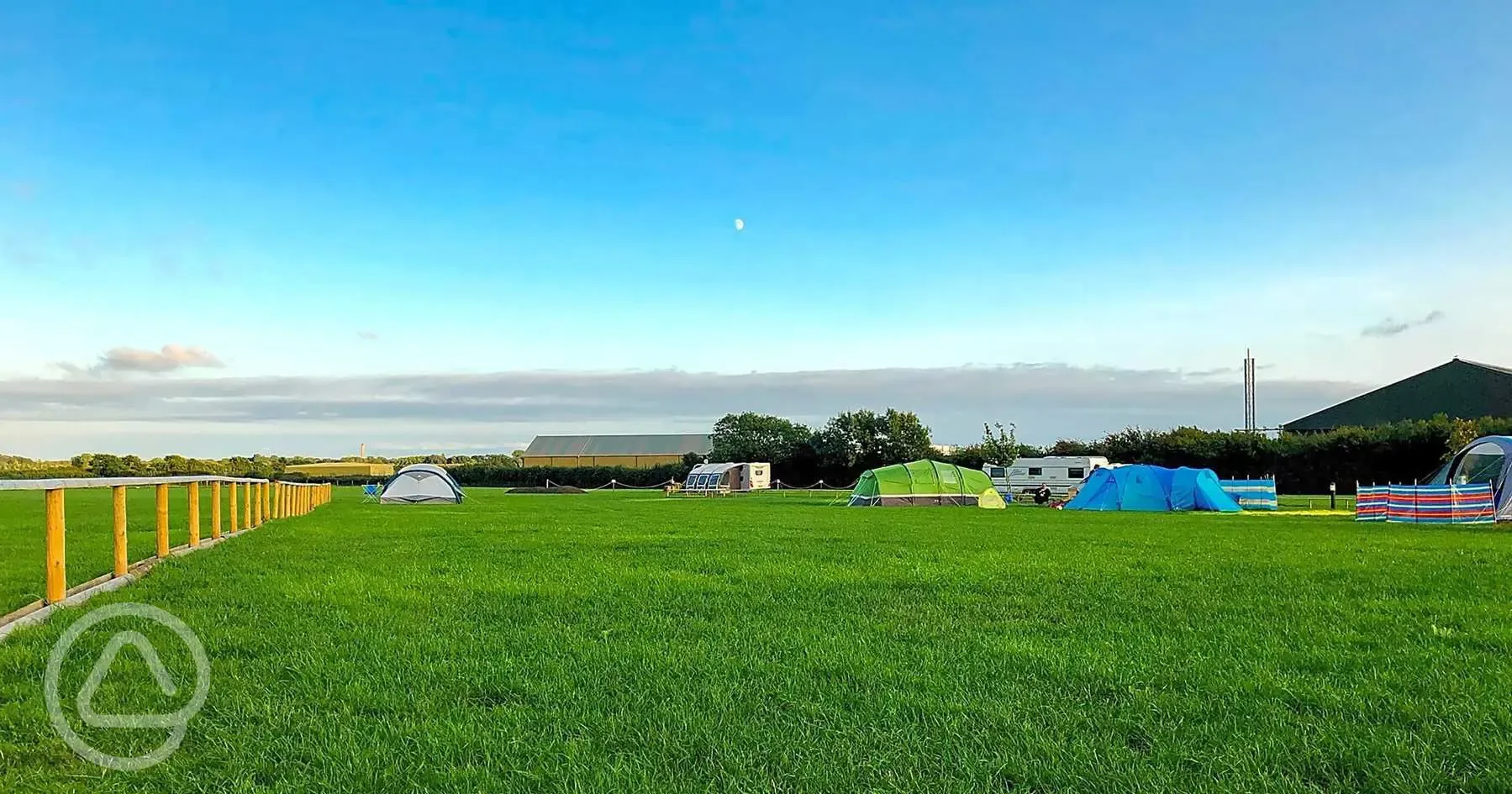Non electric grass tent pitches