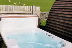 Camping pod private electric hot tub