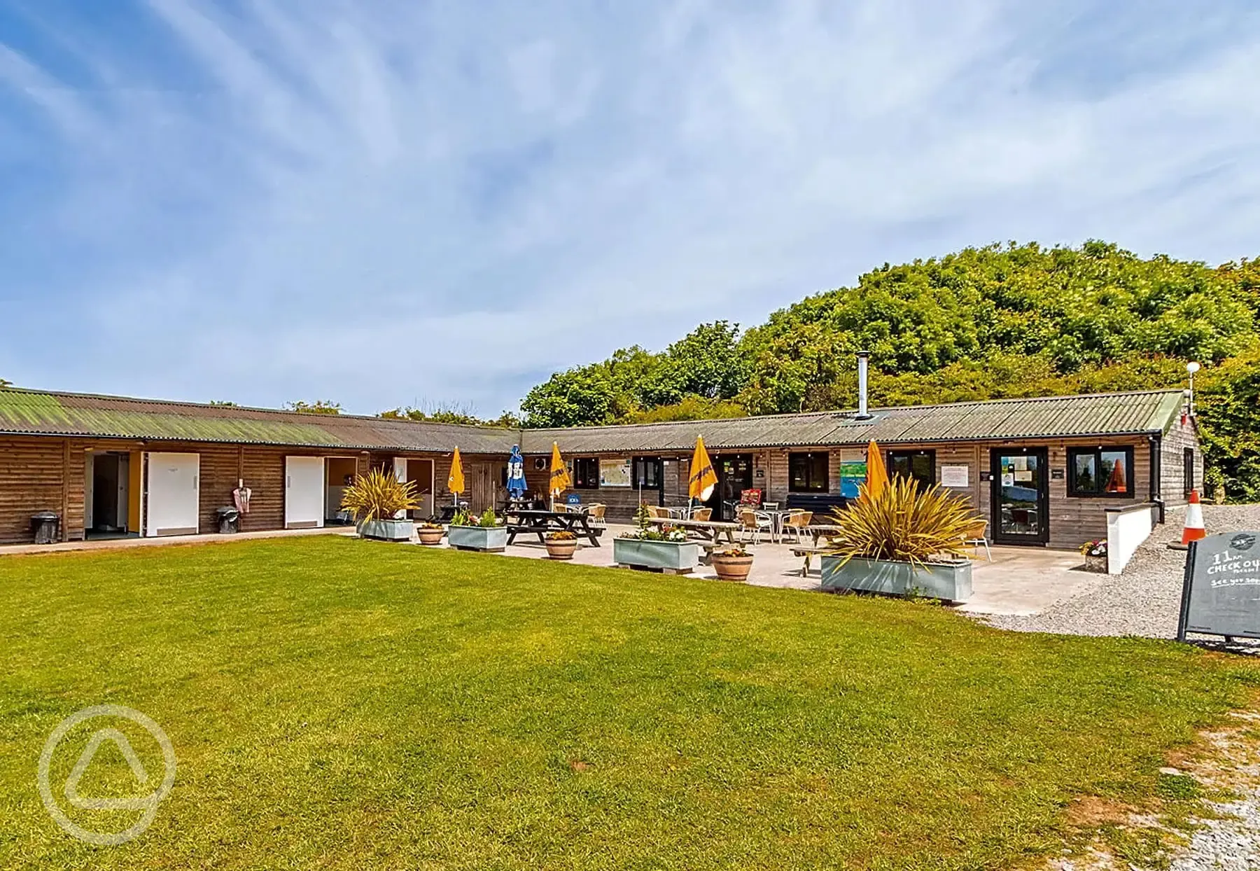 Teddy's bar and restaurant