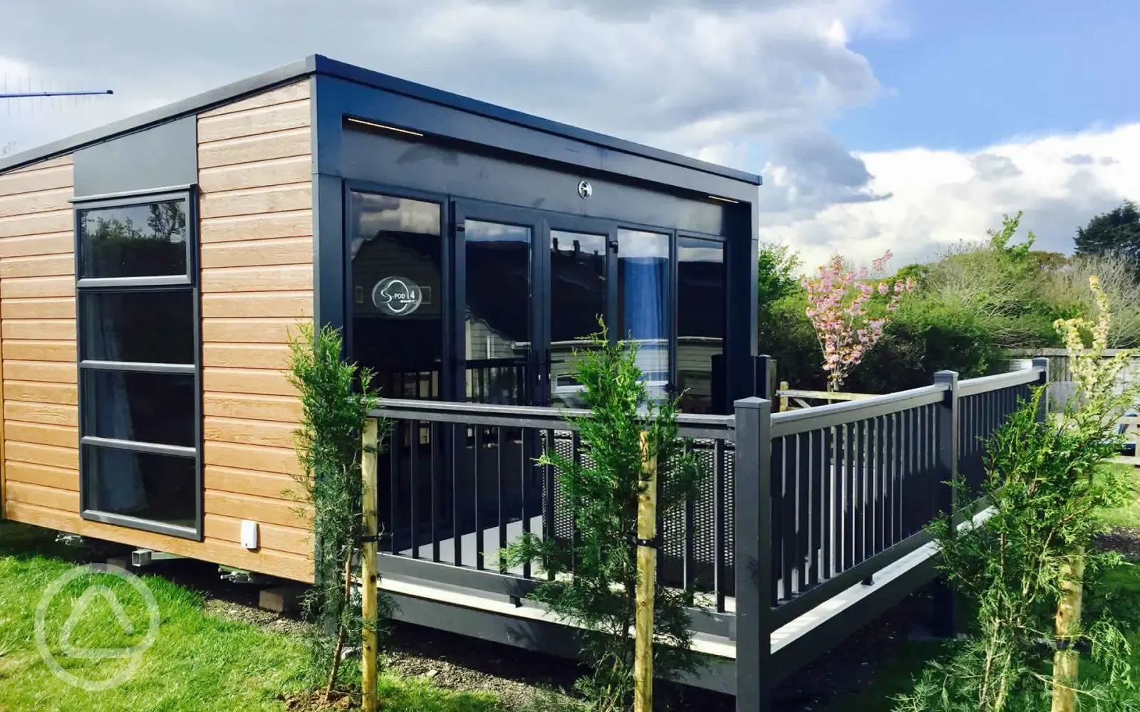 Ensuite family studio pod cabin