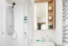 Ensuite bathroom