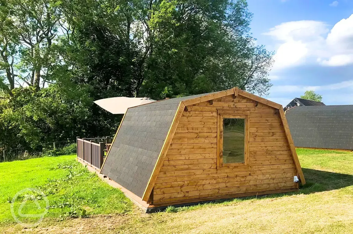 Plus glamping pods with hot tubs and parasols