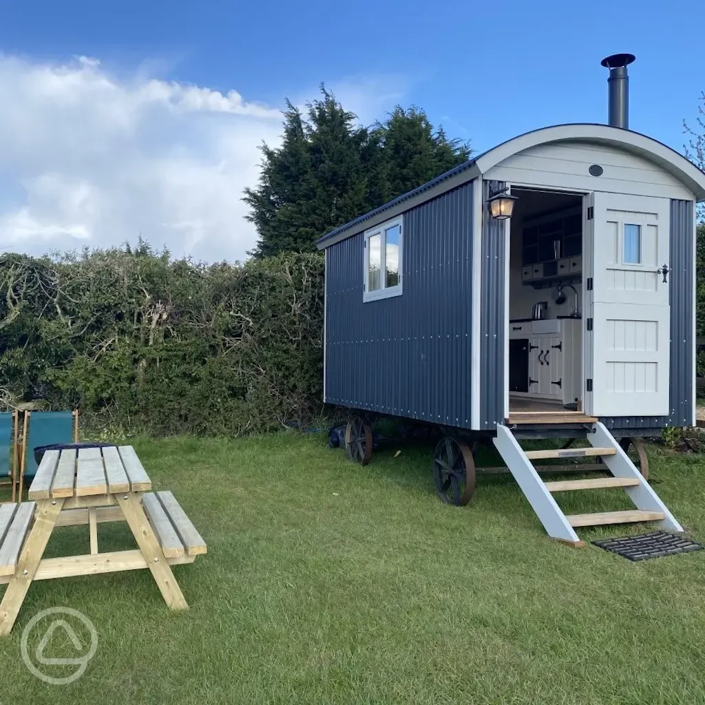 Shepherd's hut