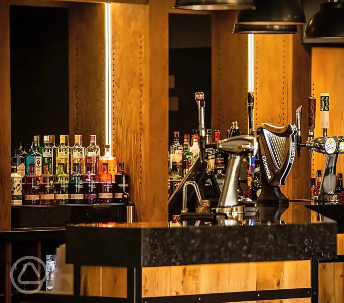 The Knight's Table cafe and restaurant bar