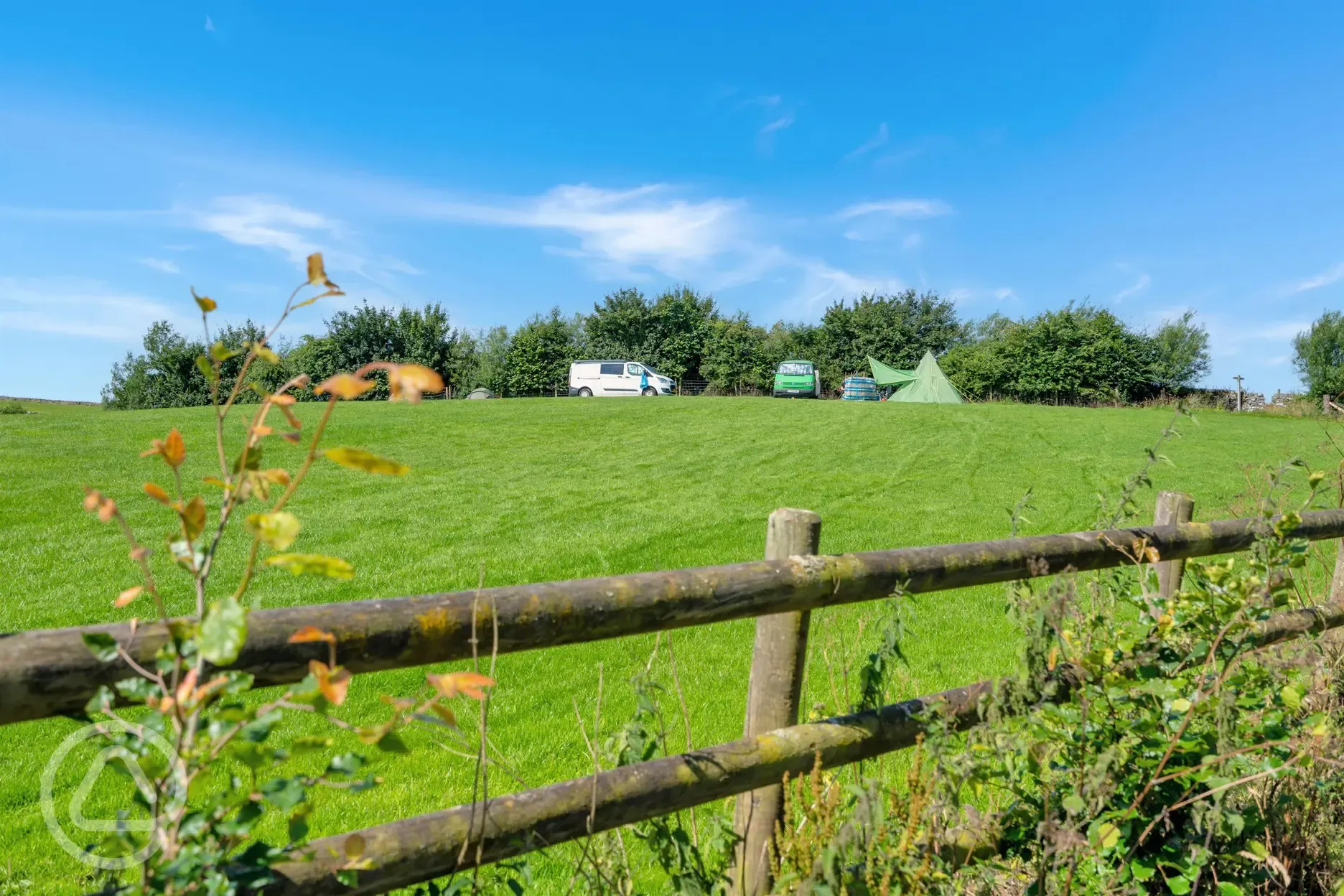 Non electric grass pitches (family friendly)