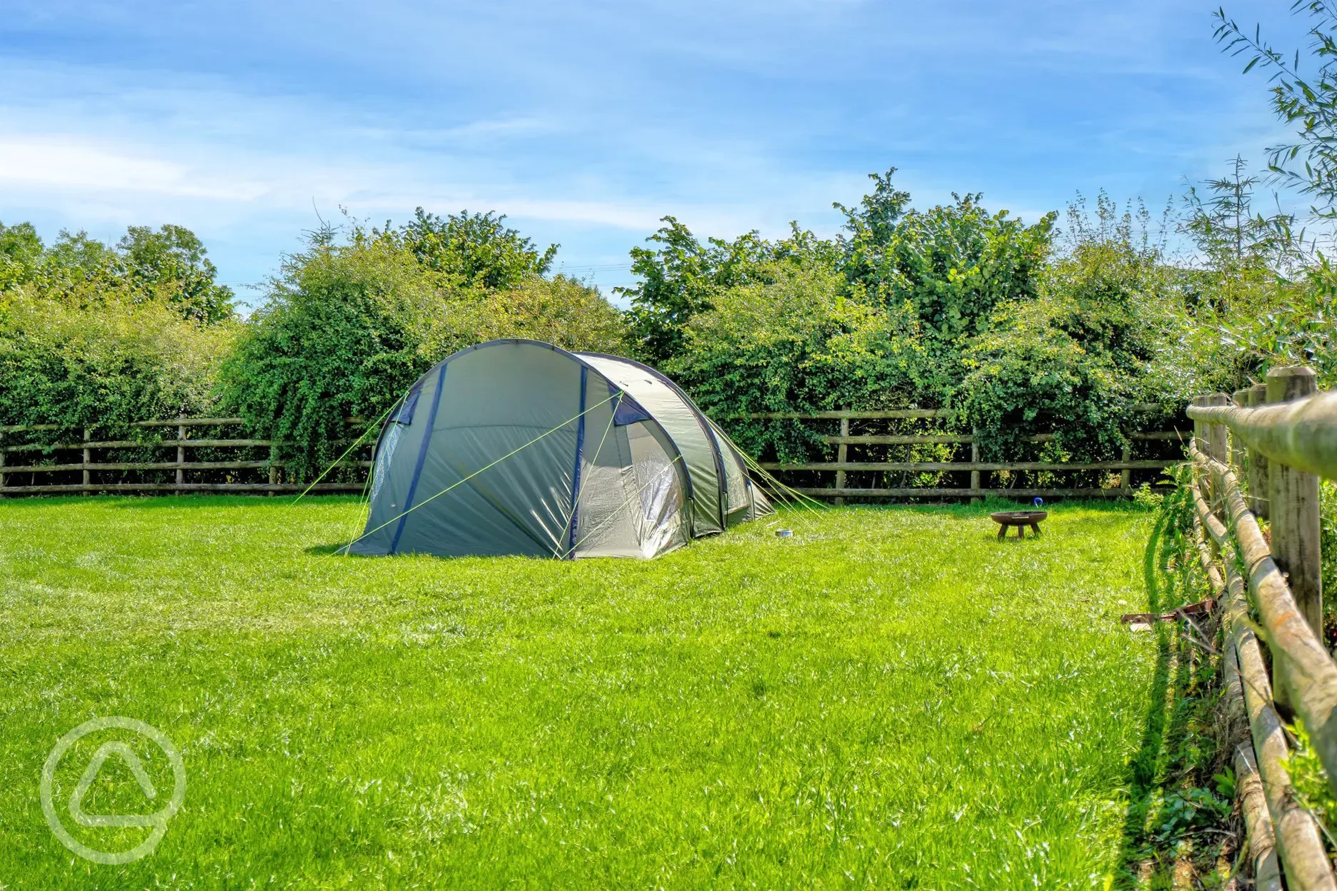  Non electric grass pitches (family friendly)