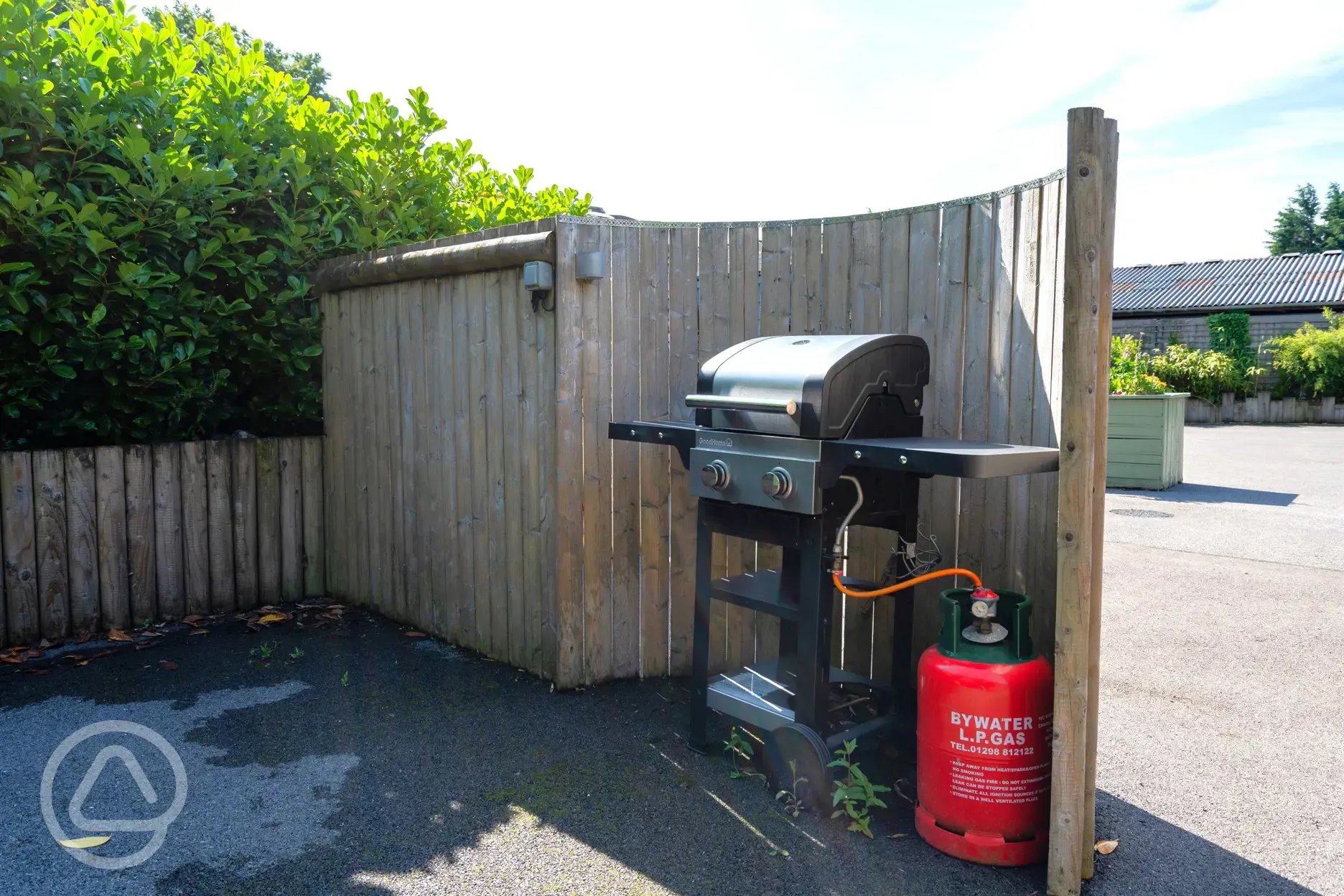 Glamping pod (adult only) - gas BBQ