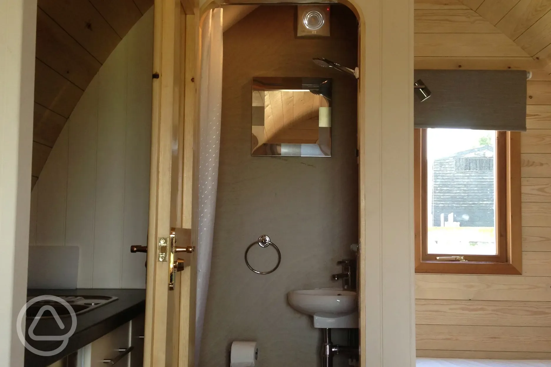 MegaPod ensuite