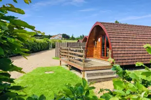 Lee Wick Farm Cottages and Glamping, St Osyth, Clacton-on-Sea, Essex (2.4 miles)
