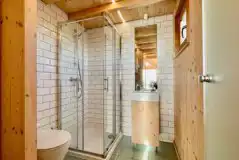 Mezzanine bathroom