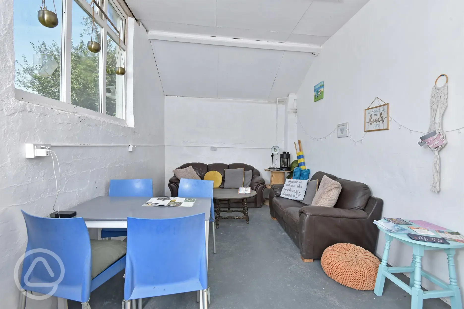 Lounge area