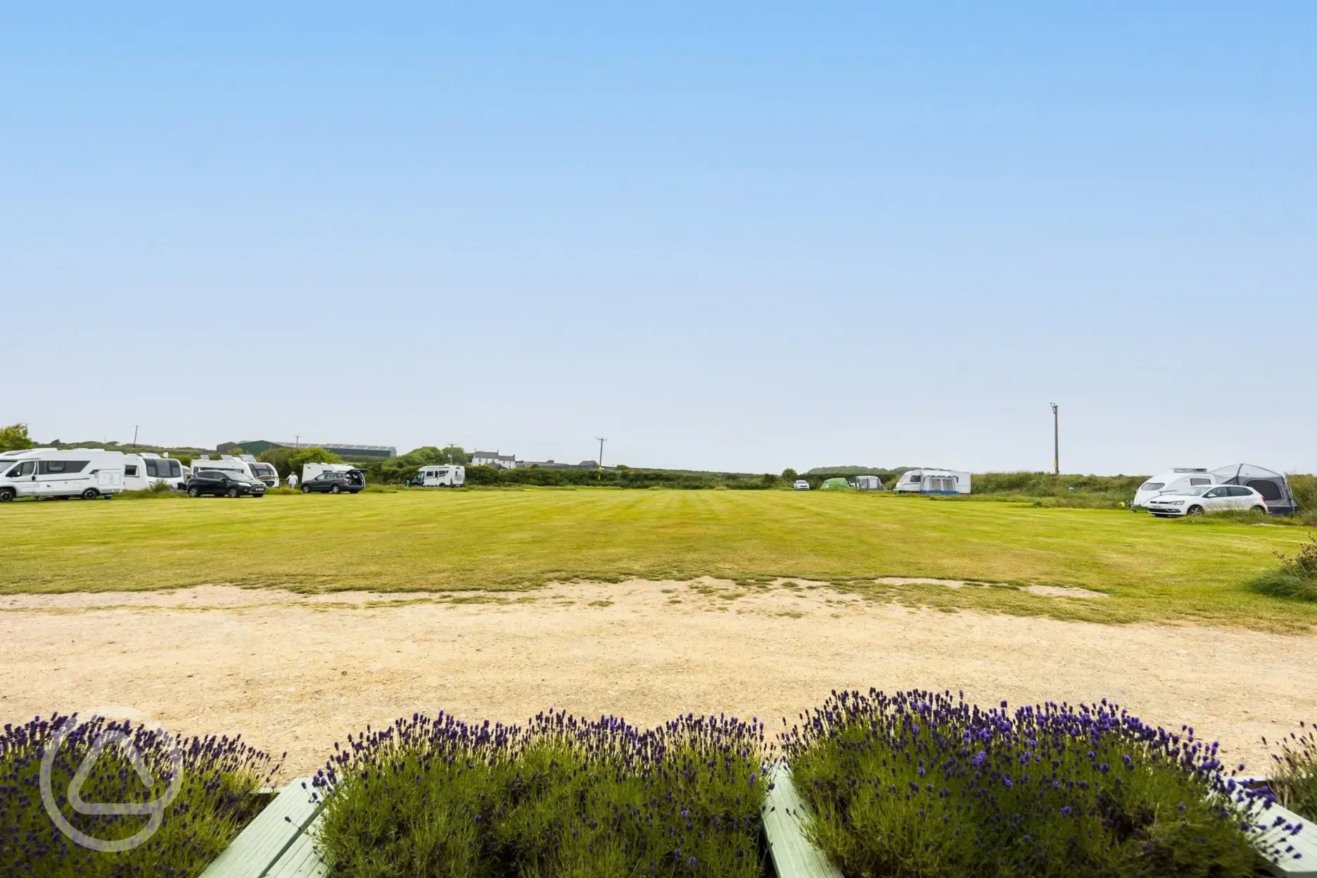 Electric and non electric grass pitches at Llanungar Caravan and Camping