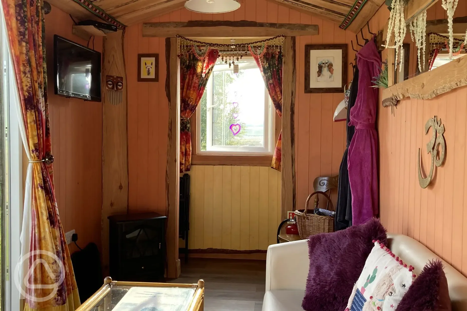 Daisy shepherd's hut interior