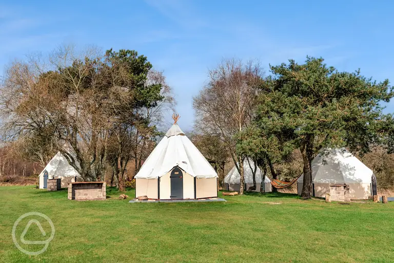 TipeeCo Tipi exterior