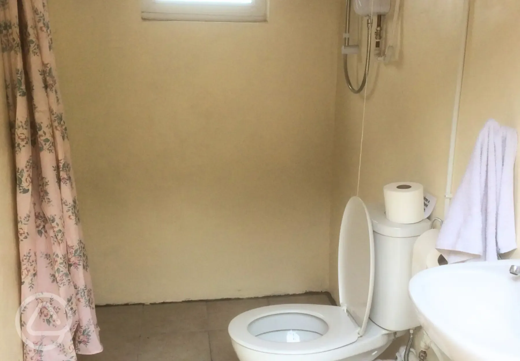 Shared toilets and showers Shared toilets and showers