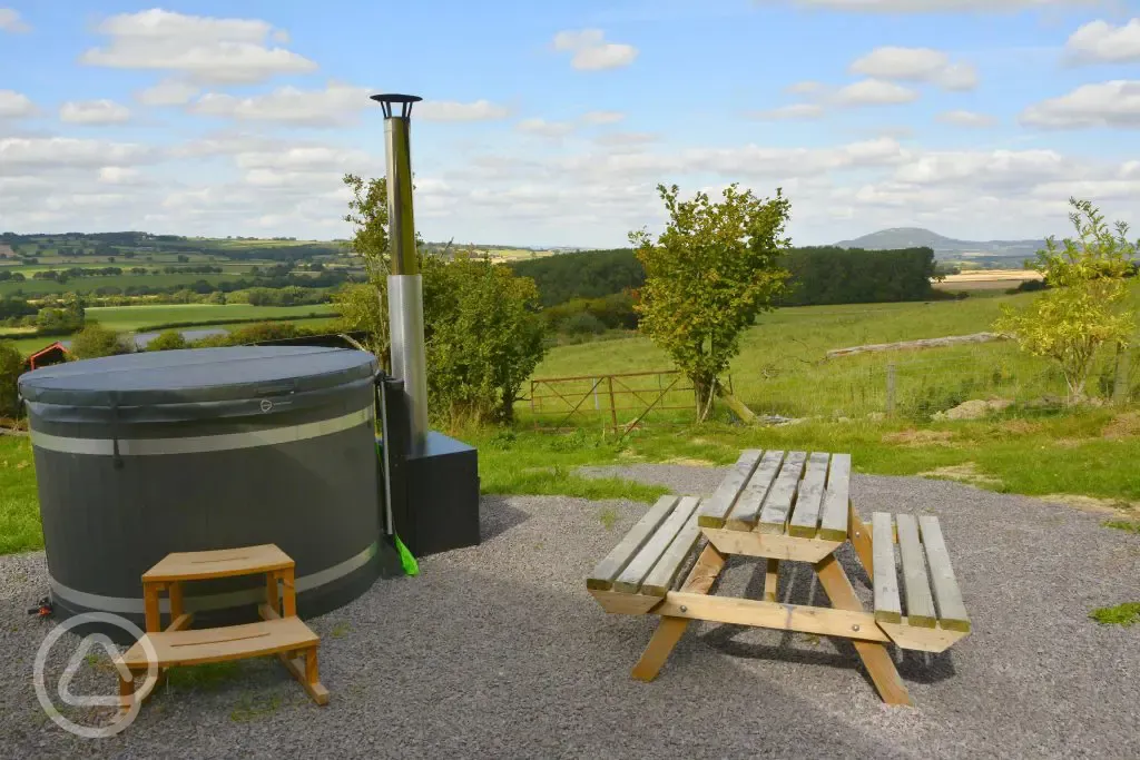 Hot tub outside Wrekin