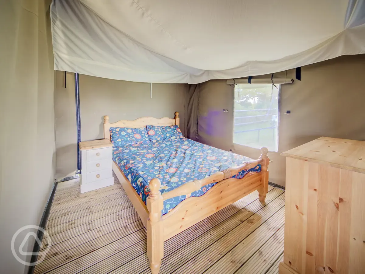 Mini Safari tent beds