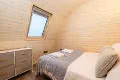 Parkgate cabin double bedroom, all bedding is provided, just please bring towels Parkgate cabin double bedroom, all bedding is provided, just please bring towels