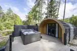 Hot tub S-pod