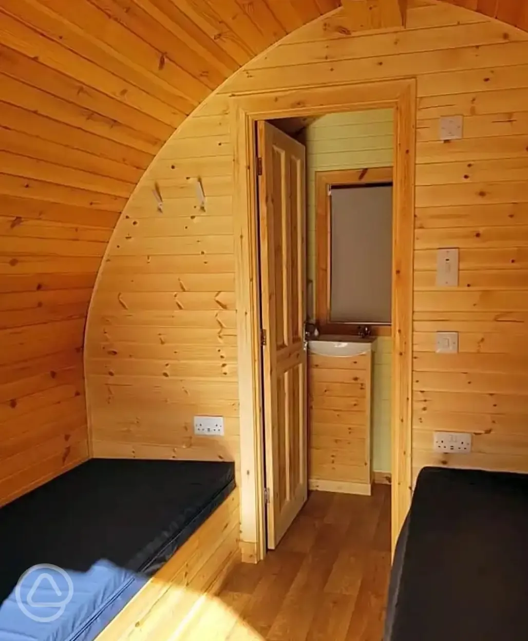 Family ensuite hiker pod interior, sleeping 5
