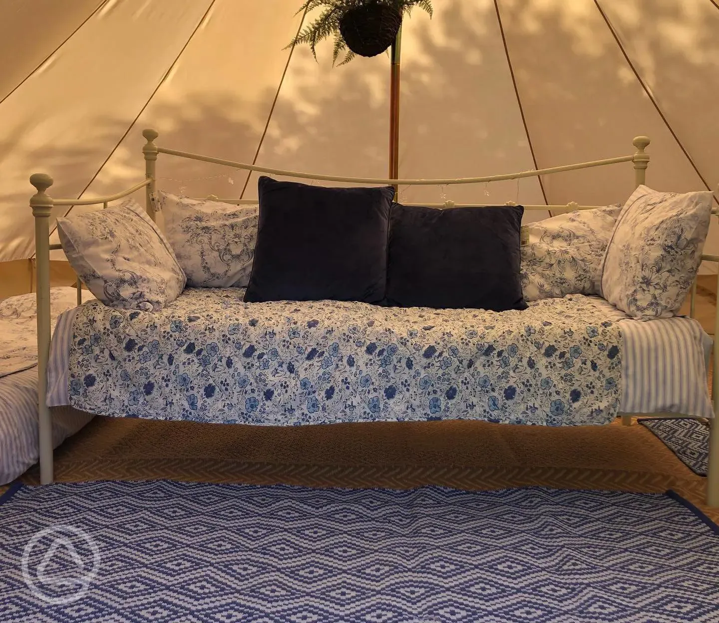 Billy Blue bell tent interior 