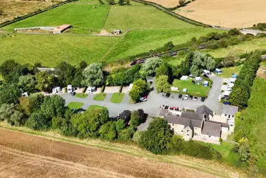Railway Inn Country Cottages and Caravan Park
