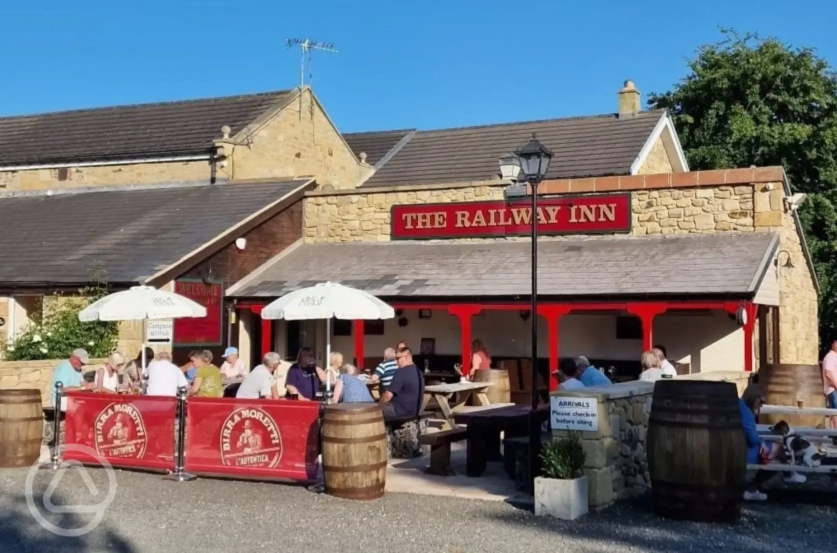 The Railway Inn outdoor seating